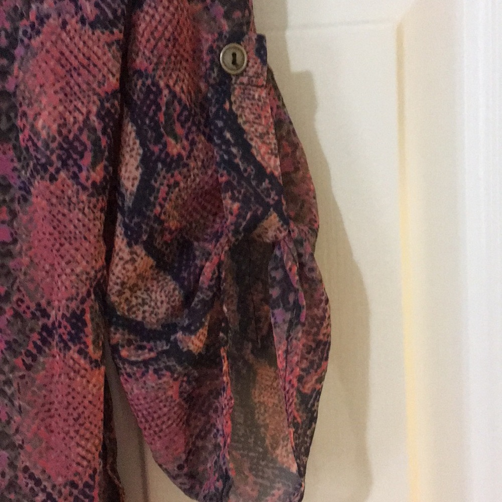 Sheer Flowy Python Print Top - Picture 4 of 5